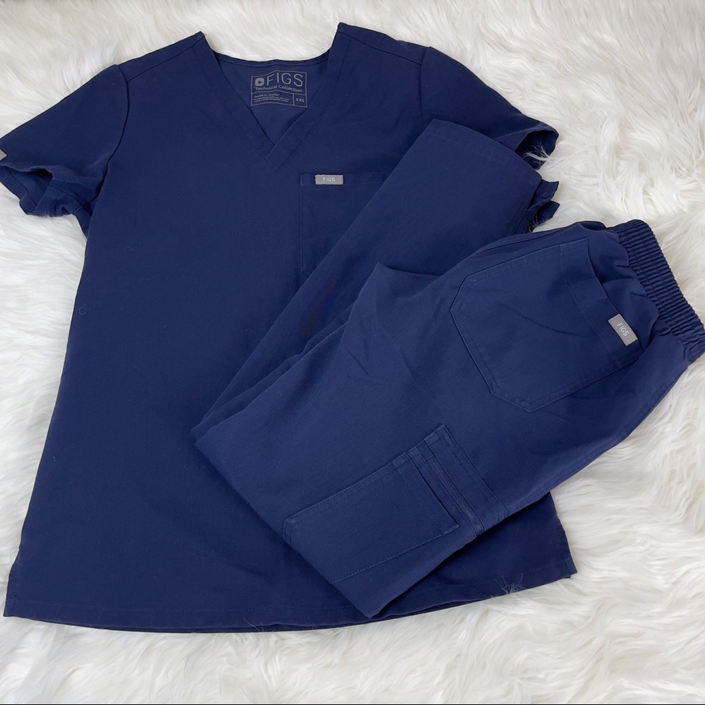 FIGS Scrub Set Petite